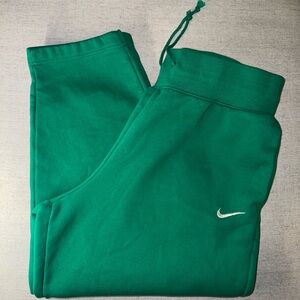 Nike Green Sweatpants with Elastic Waistband